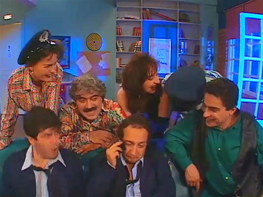 Η ξεχασμένη τηλεοπτική σειρά με τον Αλκίνοο Ιωαννίδη και την Ελένη Μενεγάκη που σίγουρα δε θυμάσαι