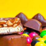 Μεγάλη Προσοχή: Εντοπίστηκε αρσενικό σε πασίγνωστες σοκολάτες και καραμέλες που τρώνε όλα τα παιδιά (Φωτογραφία)