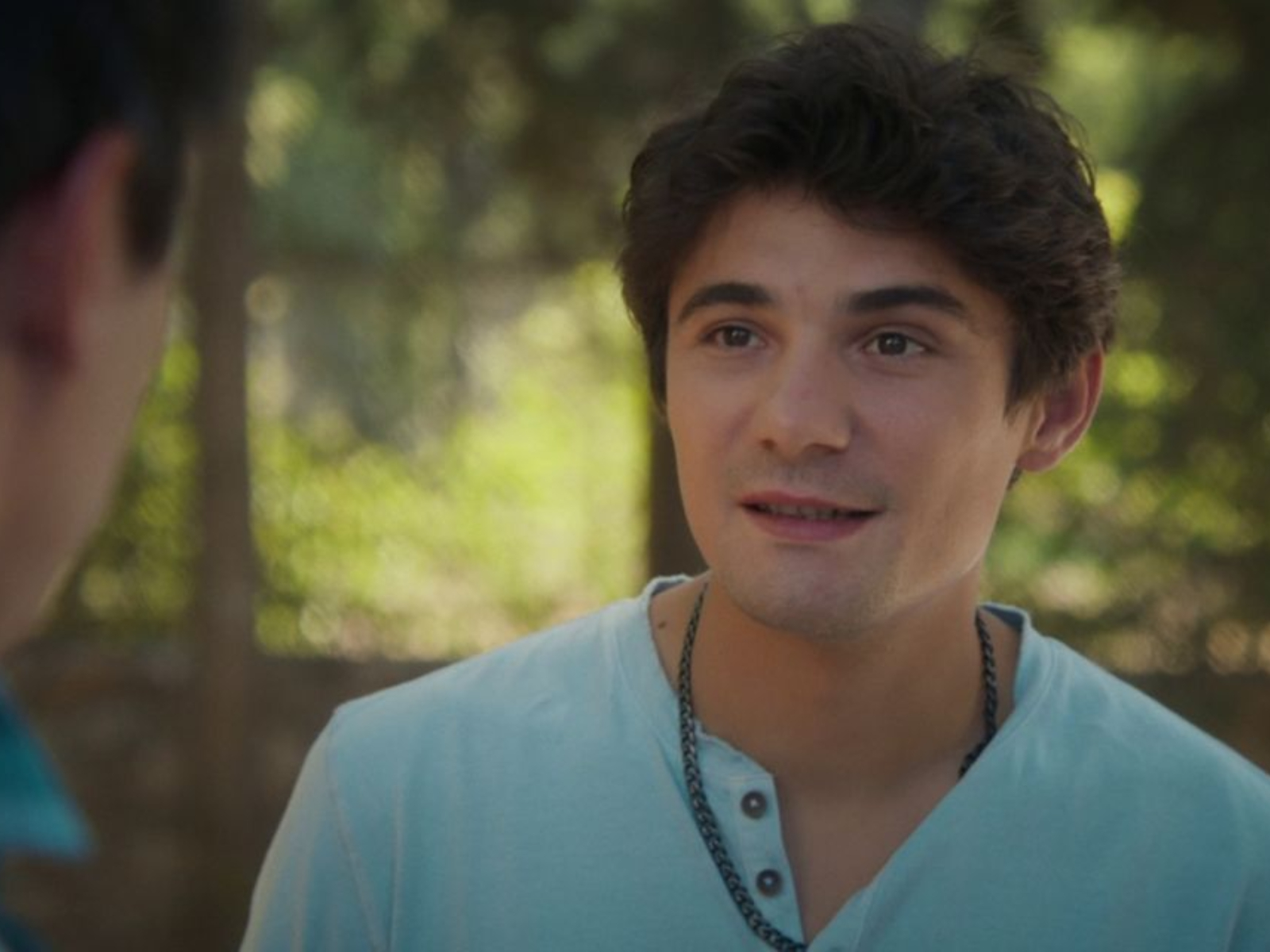 Να μ' αγαπάς-Λευτέρης 