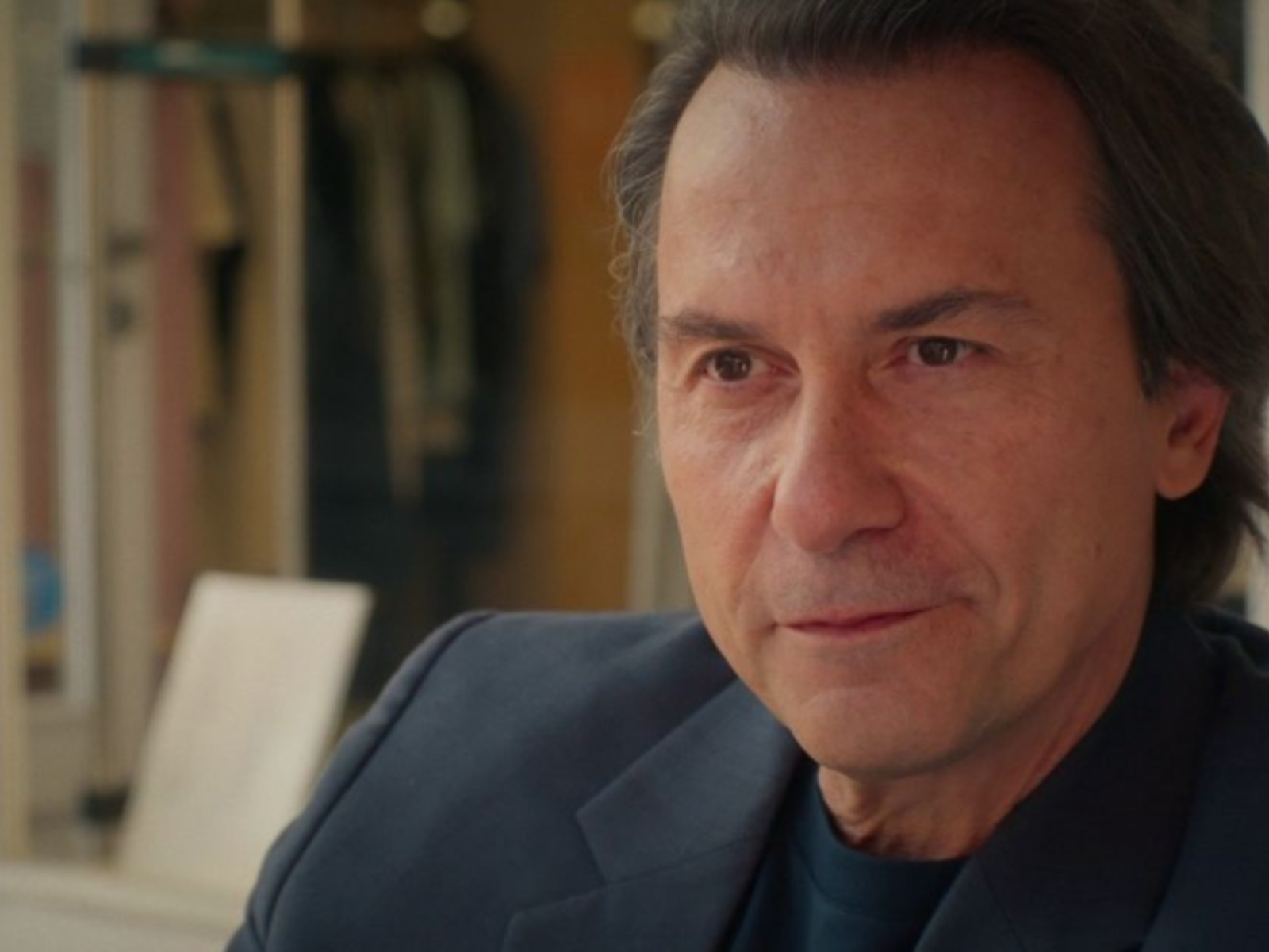 Να μ'αγαπάς-Άγγελος