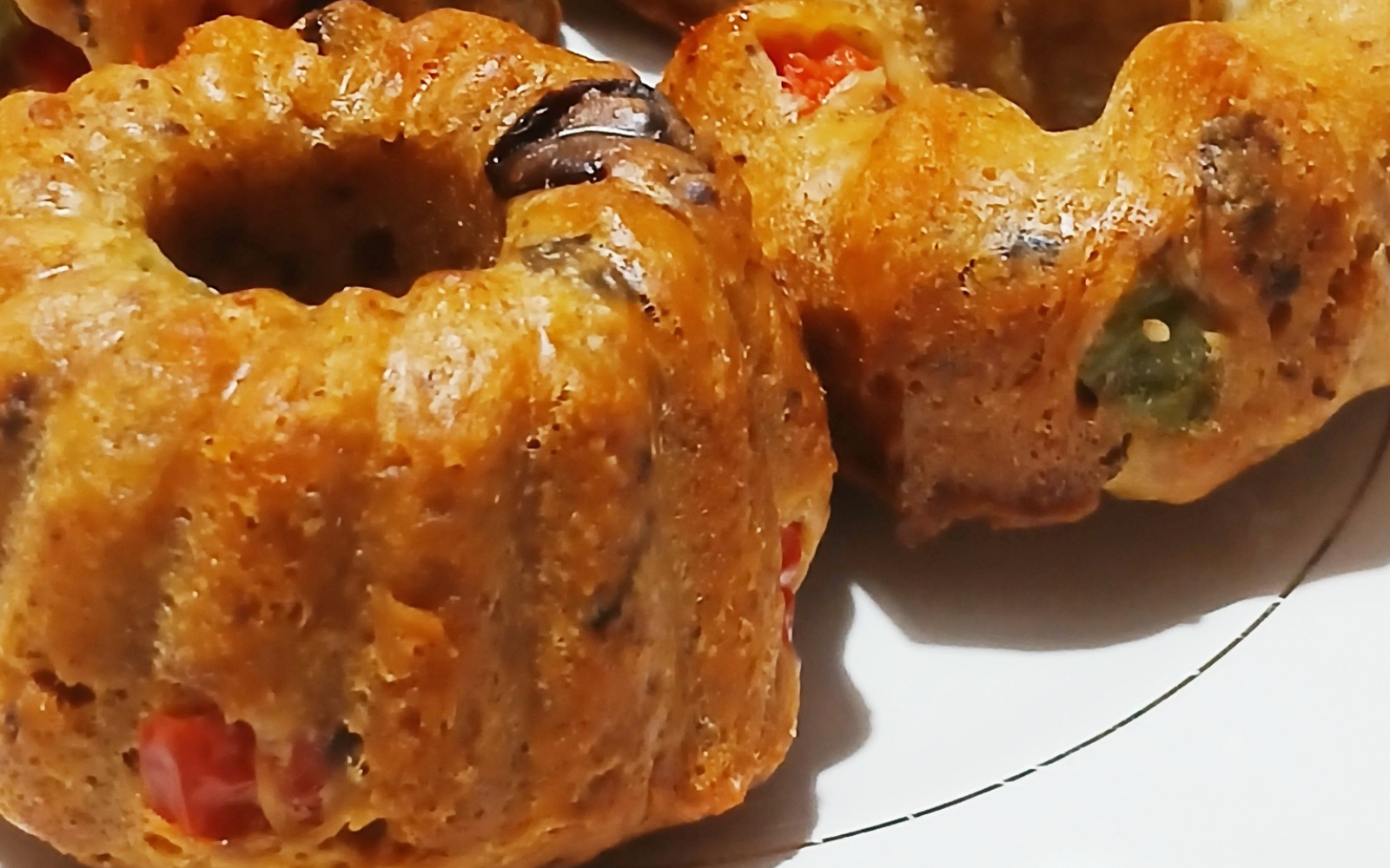 Νηστίσιμα αλμυρά κεκάκια για τη Σαρακοστή