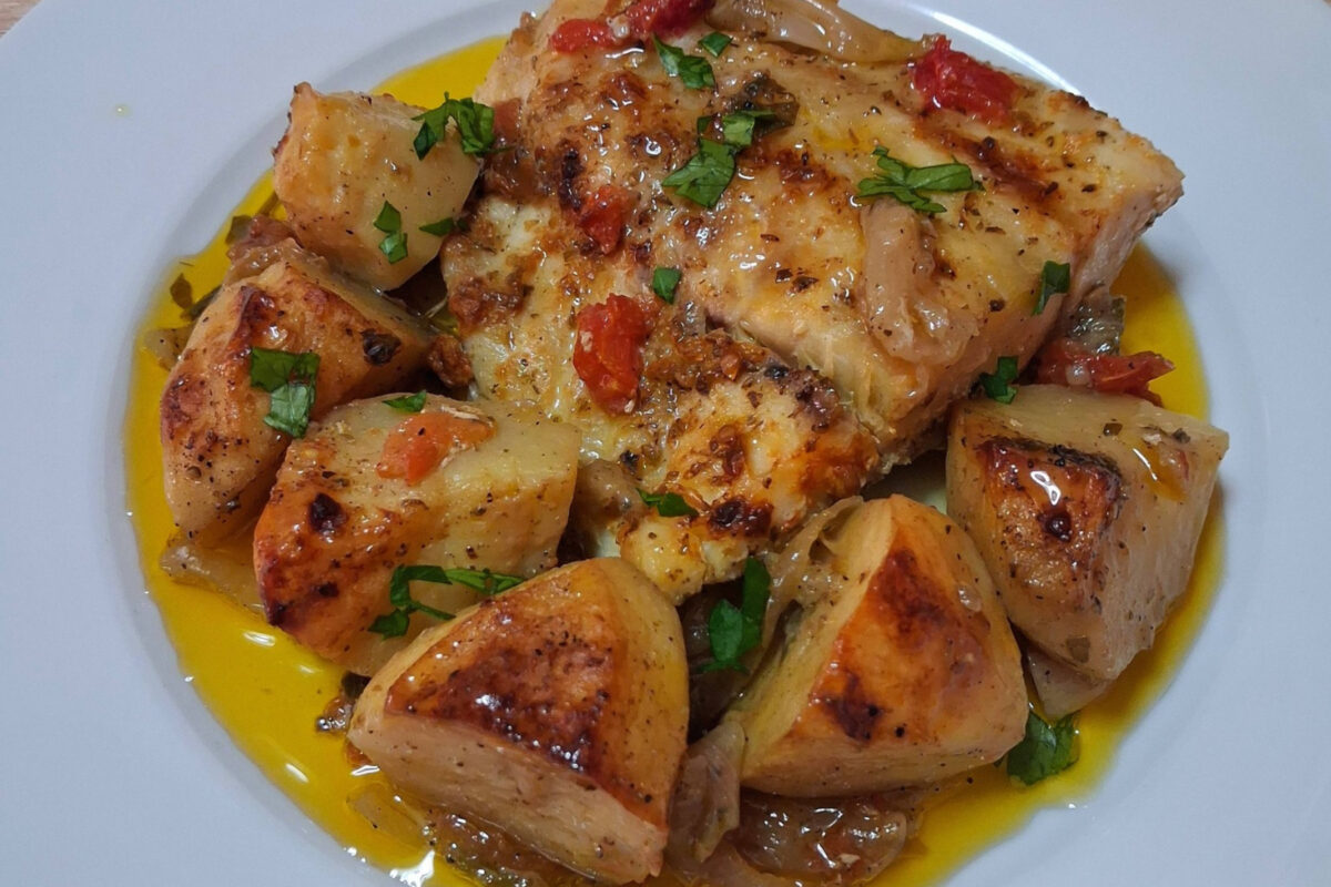 Πέρκα με πατάτες στον φούρνο