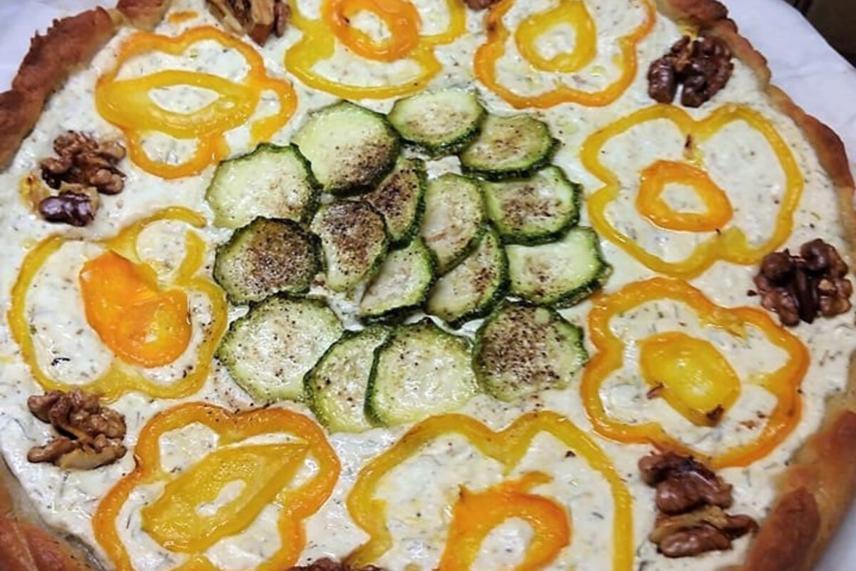 Τάρτα-με γιαούρτι-φέτα και λαχανικά-