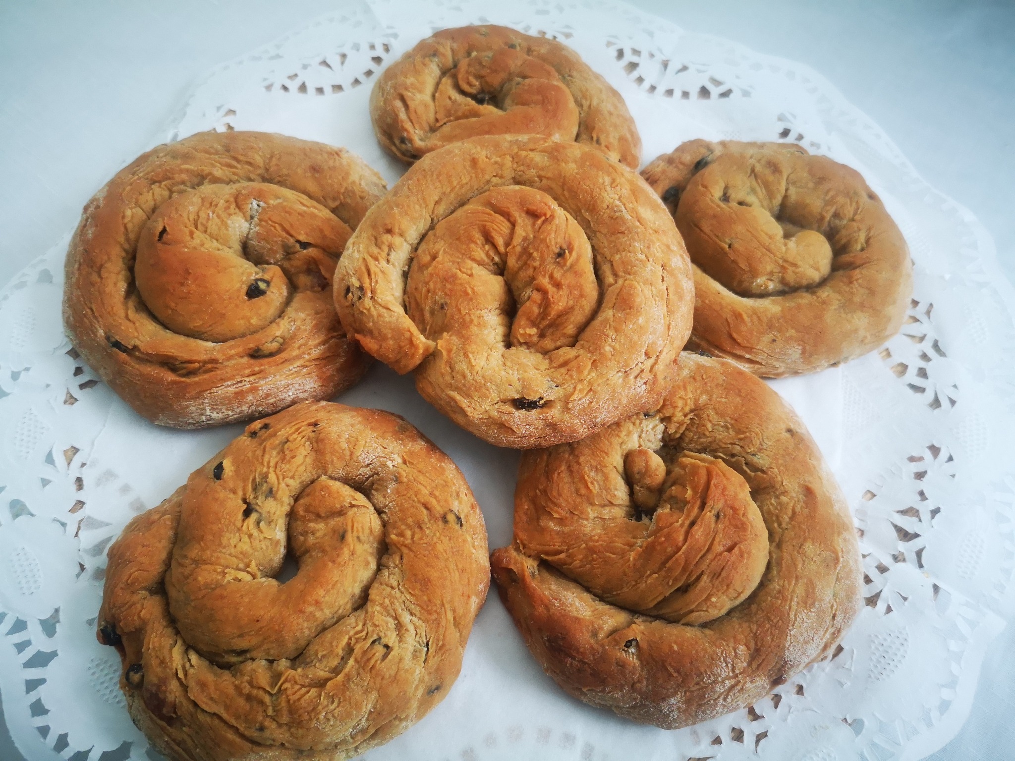 Το εύκολο σταφιδόψωμο της Σαρακοστής χωρίς ζάχαρη