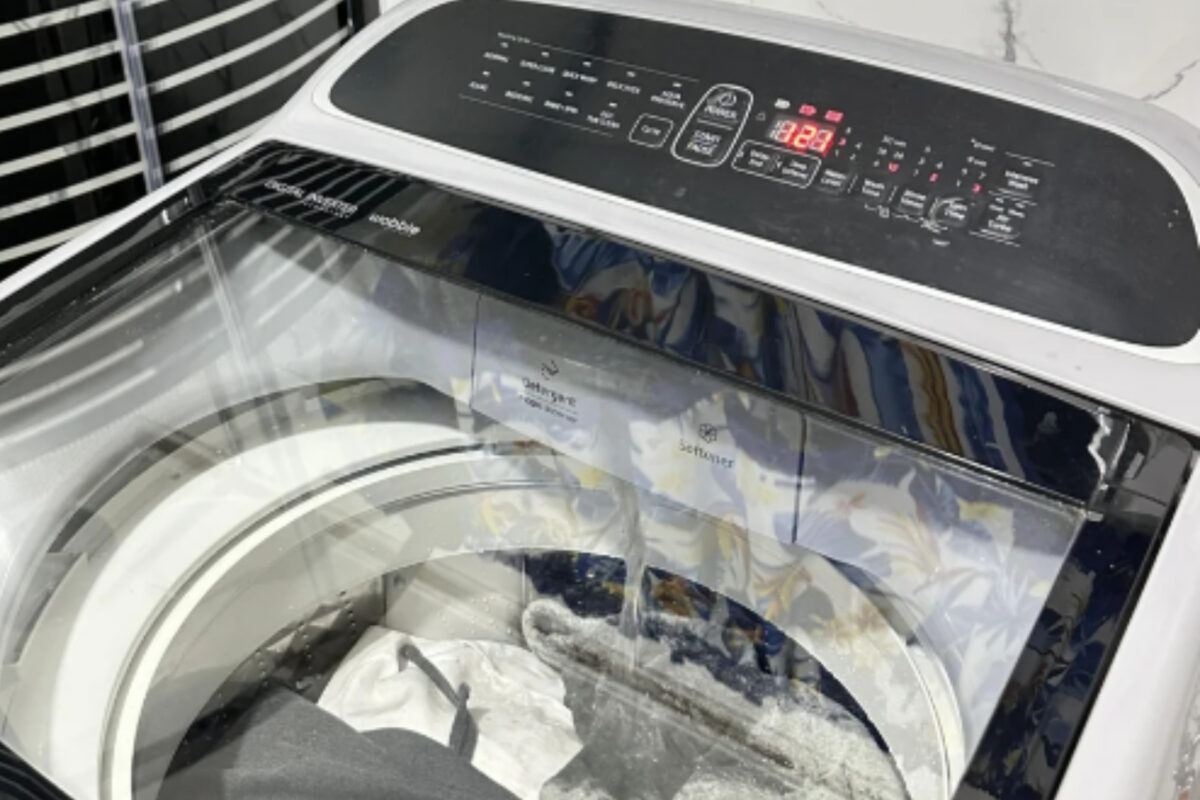 Το κουμπί στο πλυντήριο για να μυρίζουν τα ρούχα πάντα φρεσκάδα. Οι περισσότεροι δεν το γνωρίζουν