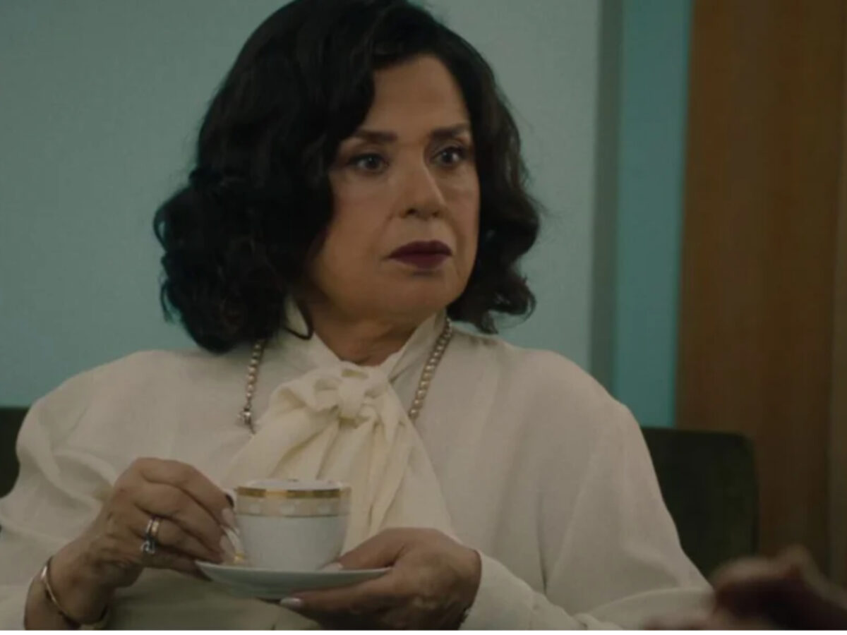 Το σπίτι δίπλα στο ποτάμι: Η Ιουλία καταστρέφει την Ευανθία και παίρνει το αίμα της πίσω