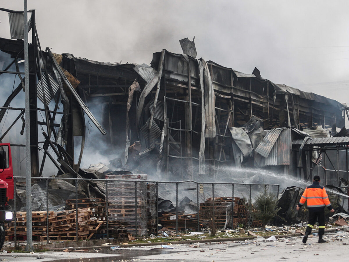 Βιολάντα: Φόβοι για νέα έκρηξη - Σταματούν οι έρευνες λόγω εκτεταμένης διαρροής