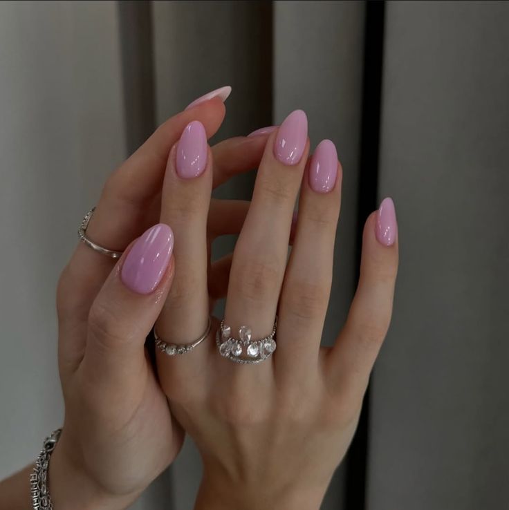 Babydoll νύχια-σε-αμυγδαλωτά νύχια- Babydoll νύχια-σε-αμυγδαλωτά νύχια-