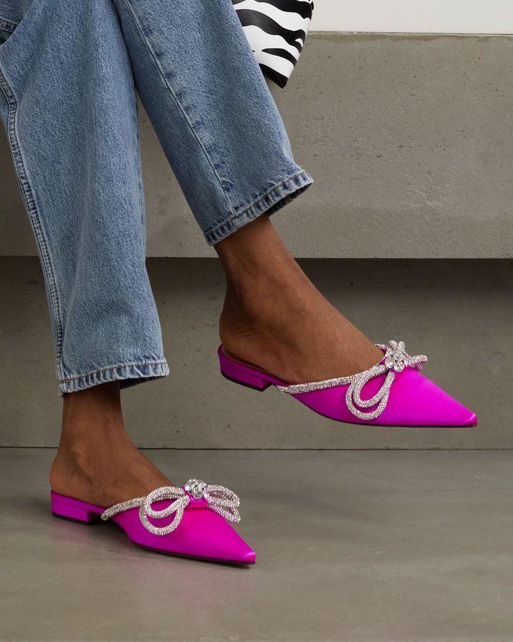 Backless loafers: Τα σανδάλια που θα φορεθούν πολύ την άνοιξη 2026