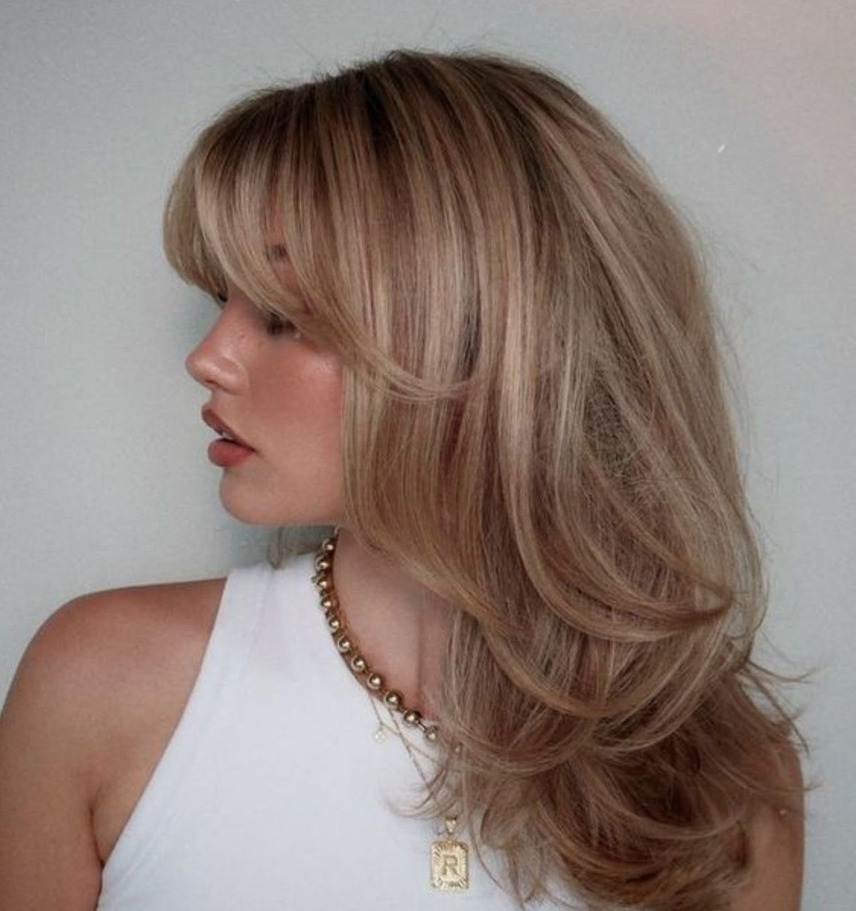 Butterfly cut: Το κούρεμα που θα κλέψει τη παράσταση την Άνοιξη - Καλοκαίρι 2026 και όλες οι ιδέες για να το υιοθετήσεις