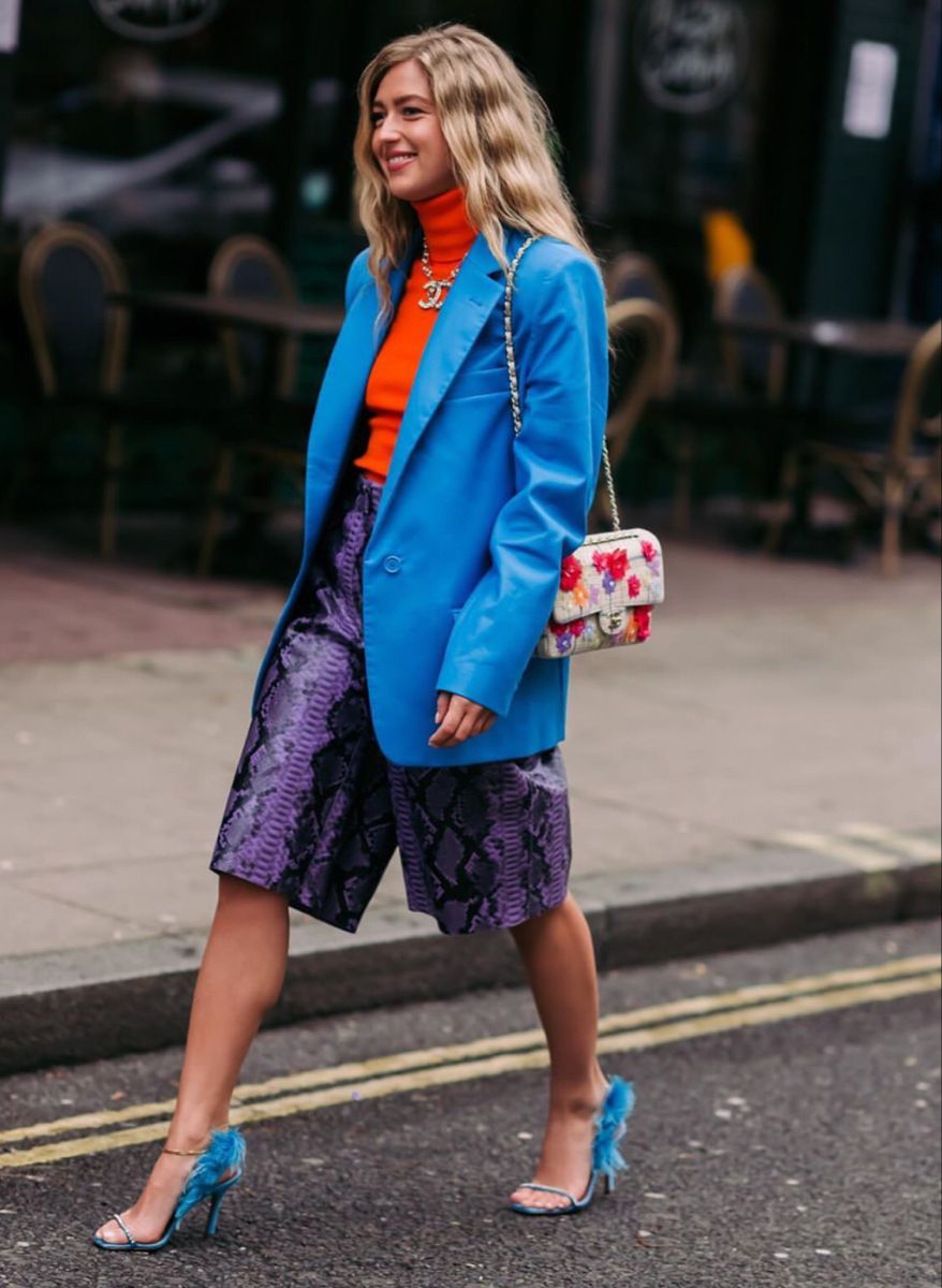 Capri pants: Ιδέες για ντύσιμο την Άνοιξη 2026 από τη δουλειά μέχρι τη βόλτα