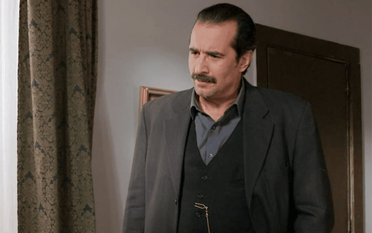 Grand Hotel: Ο Χαραλάμπης γίνεται πατέρας από την ερωμένη του και η Θεώνη τρελαίνεται