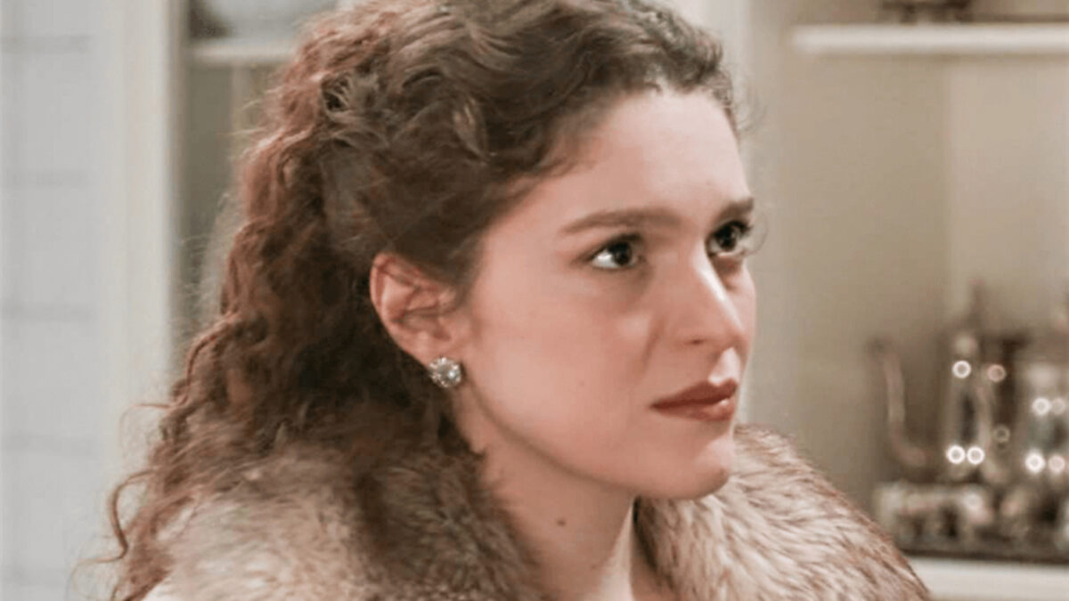 Grand Hotel: Την χτυπάει πισώπλατα ο πιο αγαπημένος της άνθρωπος και την τελειώνει