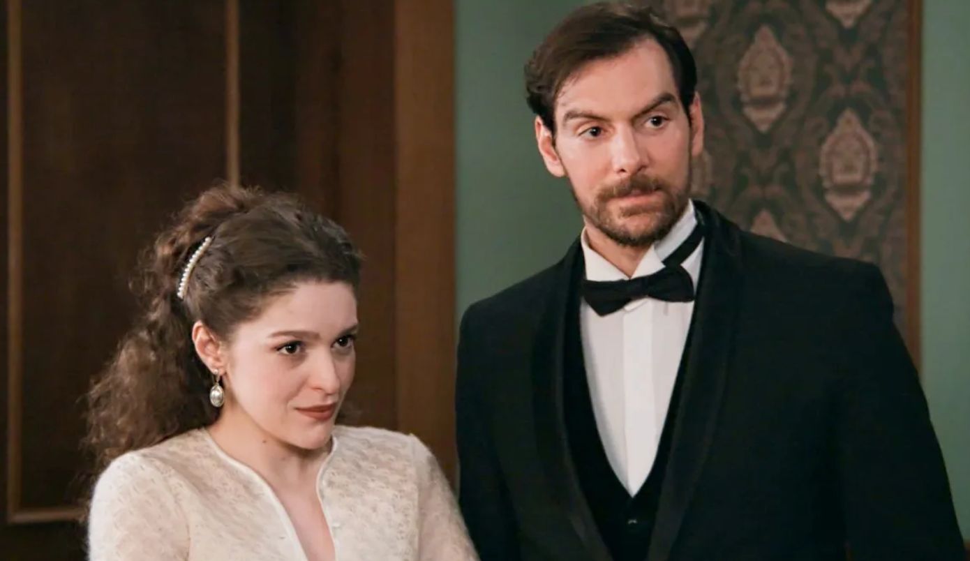 Grand hotel-Πέτρος-Αλίκη-