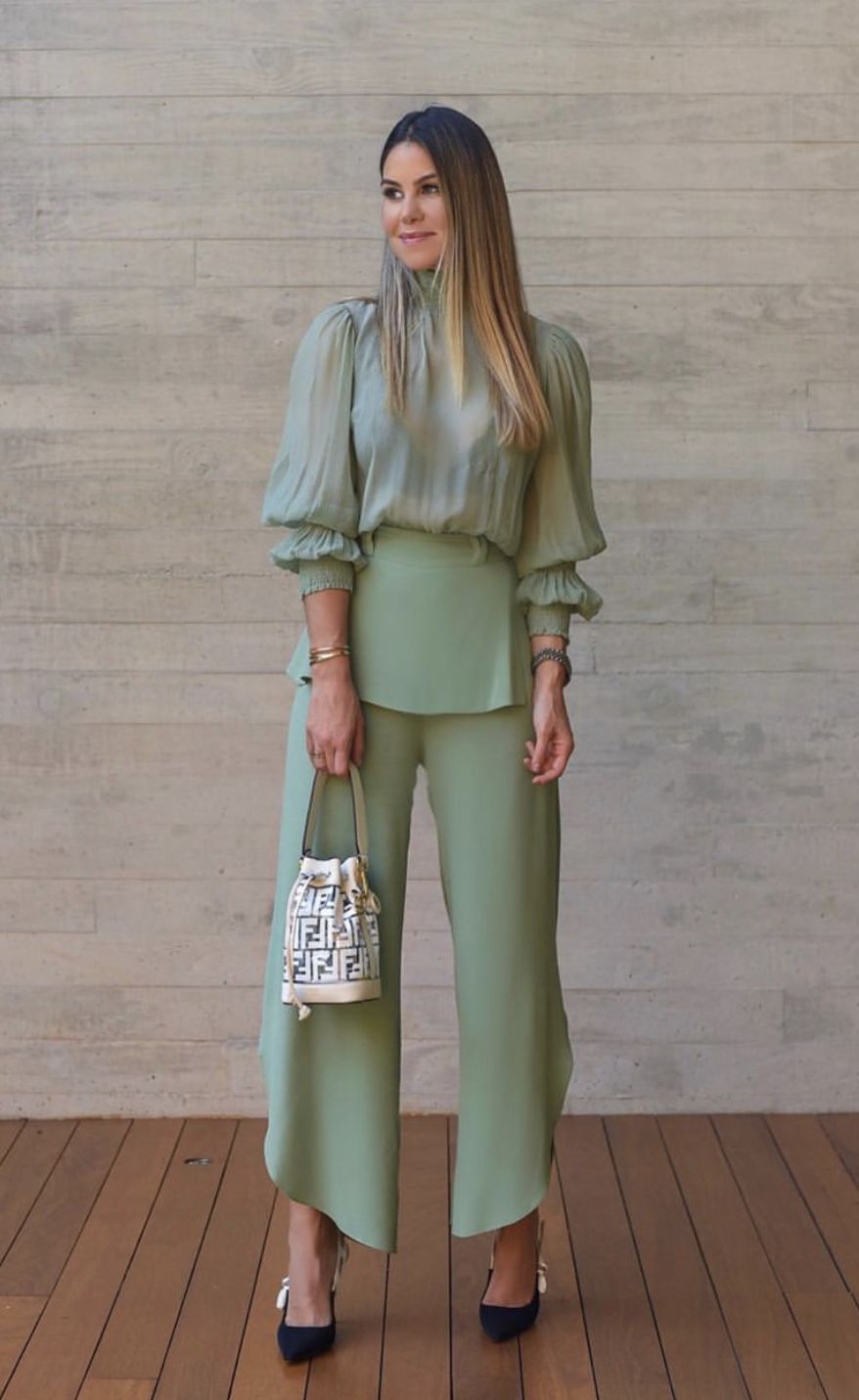 Mint green ντύσιμο: Ιδέες με το χρώμα που έγινε trend & έχει αέρα γαλλικού στιλ
