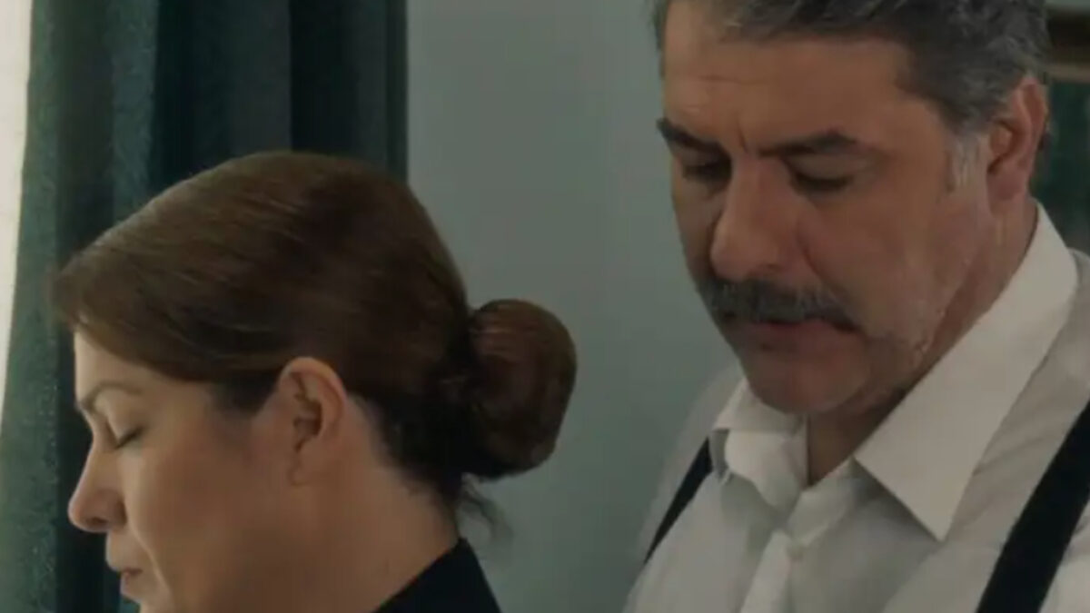 Porto Leone: Ο Γιάμαρης πουλάει την Γαλήνη κι εκείνη τον χωρίζει μια για πάντα