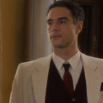 Porto Leone: Ο Ορέστης καταλήγει τσακισμένος στο καμπαρέ του Καπετανάκου