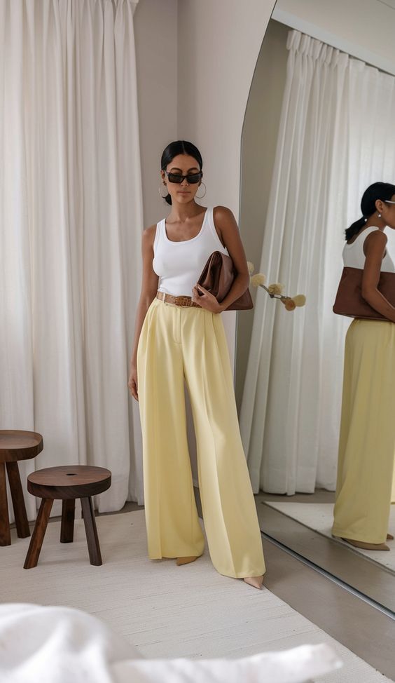 Yellow outfits: 10 τρόποι να φορέσεις το απόλυτο trend την Άνοιξη 2026