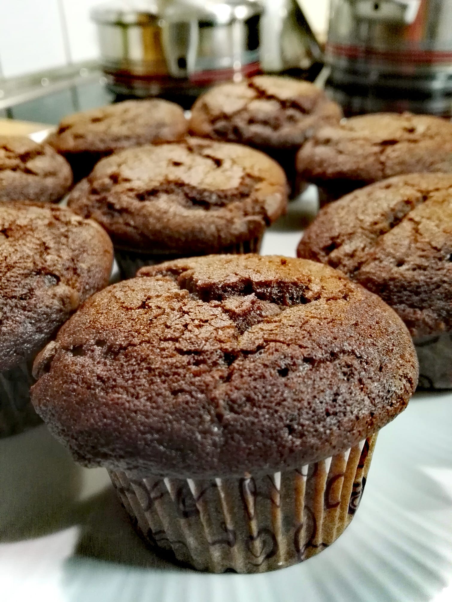 Αφράτα muffins σοκολάτας για τη νηστεία έτοιμα σε 5 λεπτά