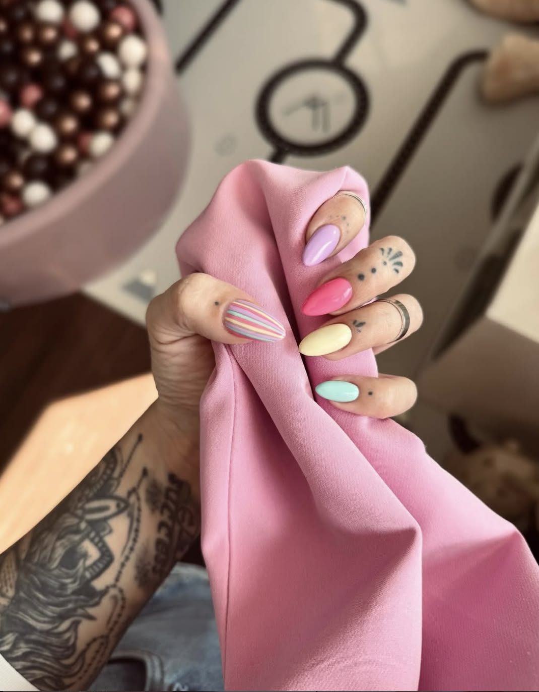 Αυτά είναι τα πασχαλινά νύχια που έγιναν το μεγαλύτερο trend στο TikTok- Ιδέες για κάθε γυναίκα