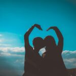 Η Αγάπη δεν είναι λέξεις, είναι καθημερινές πράξεις που υποδηλώνουν εμπιστοσύνη και σεβασμό