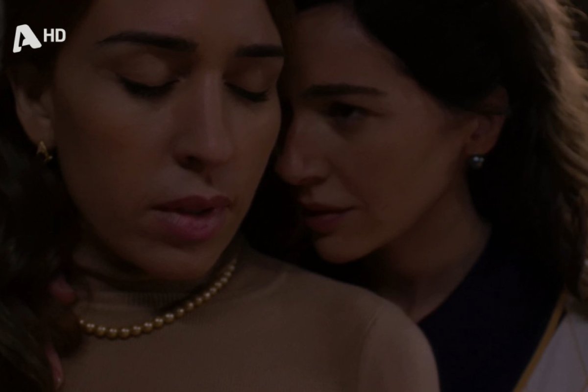 Άγιος Έρωτας-Άννα-Ελένη- Άγιος Έρωτας-Άννα-Ελένη-