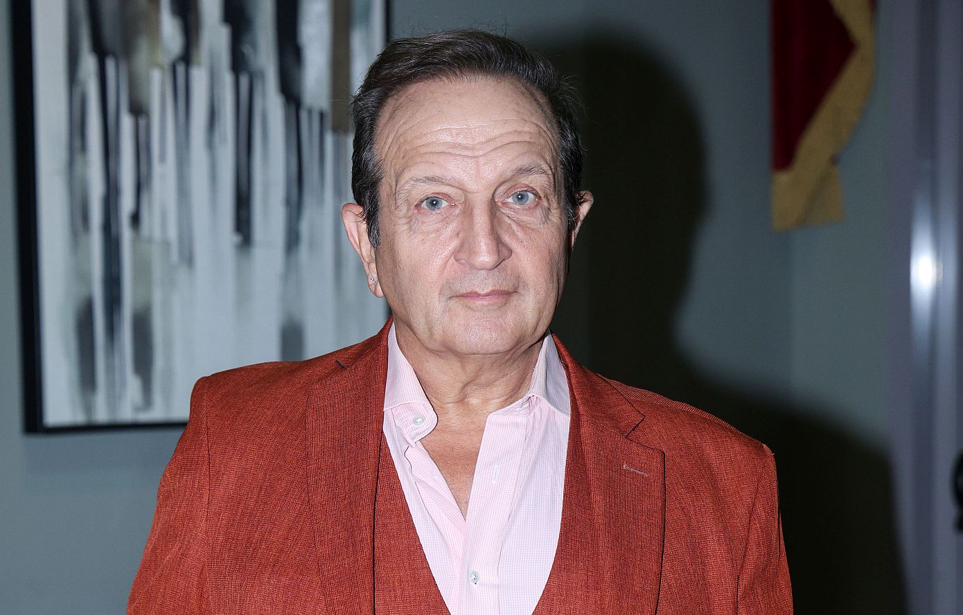 Αναγνωρίζετε το παιδάκι της φωτογραφίας; Σήμερα είναι από τους πιο γνωστούς Έλληνες ηθοποιούς