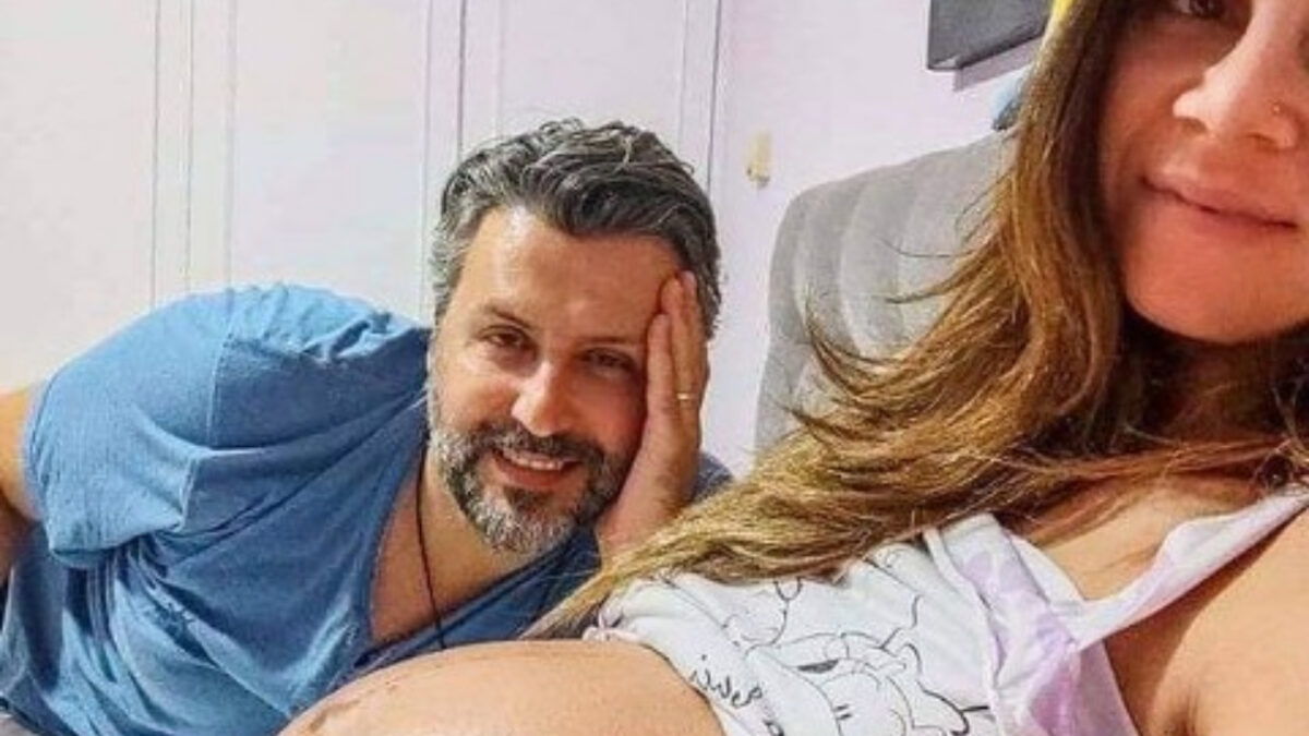 Απέβαλε η σύζυγος του Γιάννη Καλλιάνου: «Το παιδί το πήραμε σε ένα κομμάτι πανί- Δεν έχει σταματήσει να κλαίει η γυναίκα μου» (βίντεo)