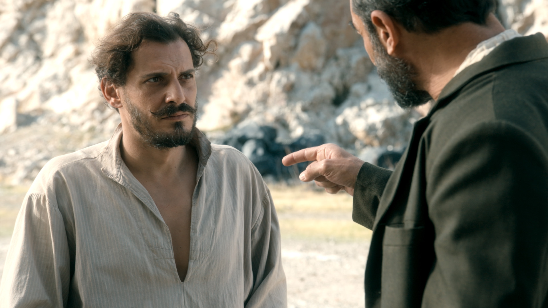 Από Ηλιο σε Ηλιο περιλήψεις