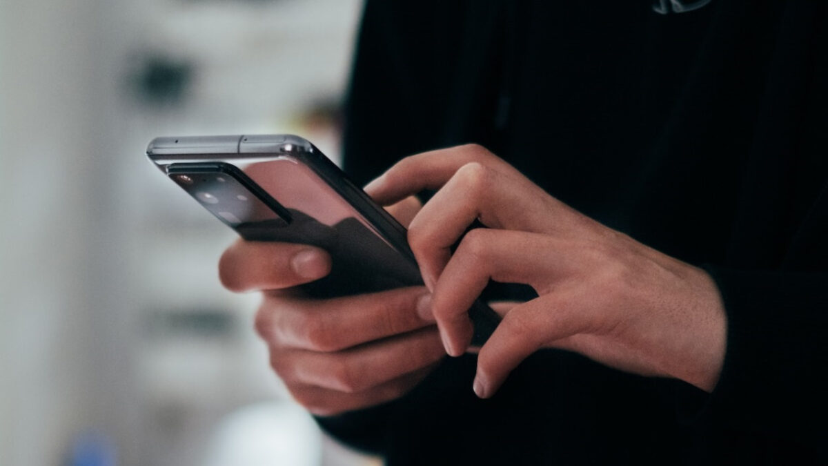 Δωρεάν επικοινωνία: Τα έκτακτα μέτρα από το Υπουργείο Ψηφιακής Διακυβέρνησης  για δωρεάν λεπτά, SMS και GB