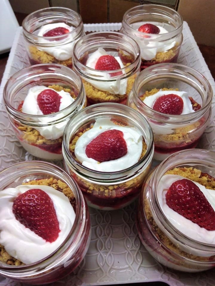 Εύκολα ατομικά γλυκά χωρίς ψήσιμο με 6 υλικά έτοιμα σε 10 λεπτά