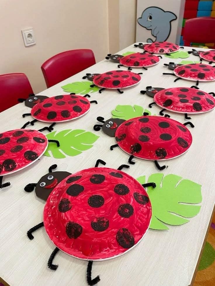 Εύκολες Πασχαλινές κατασκευές για παιδιά από χαρτόνι