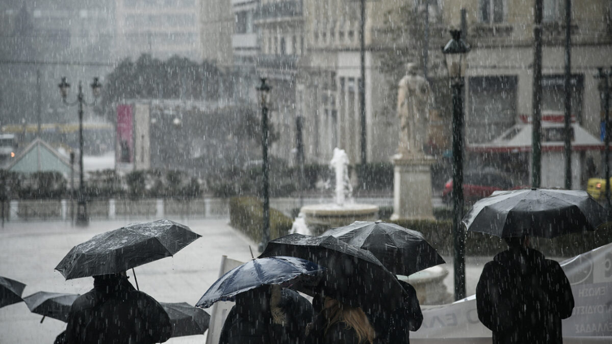 Έκτακτο δελτίο ΕΜΥ: Έρχεται η κακοκαιρία ERMINIO- Στο κόκκινο και η Αθήνα- Ποιες άλλες περιοχές κινδυνεύουν;