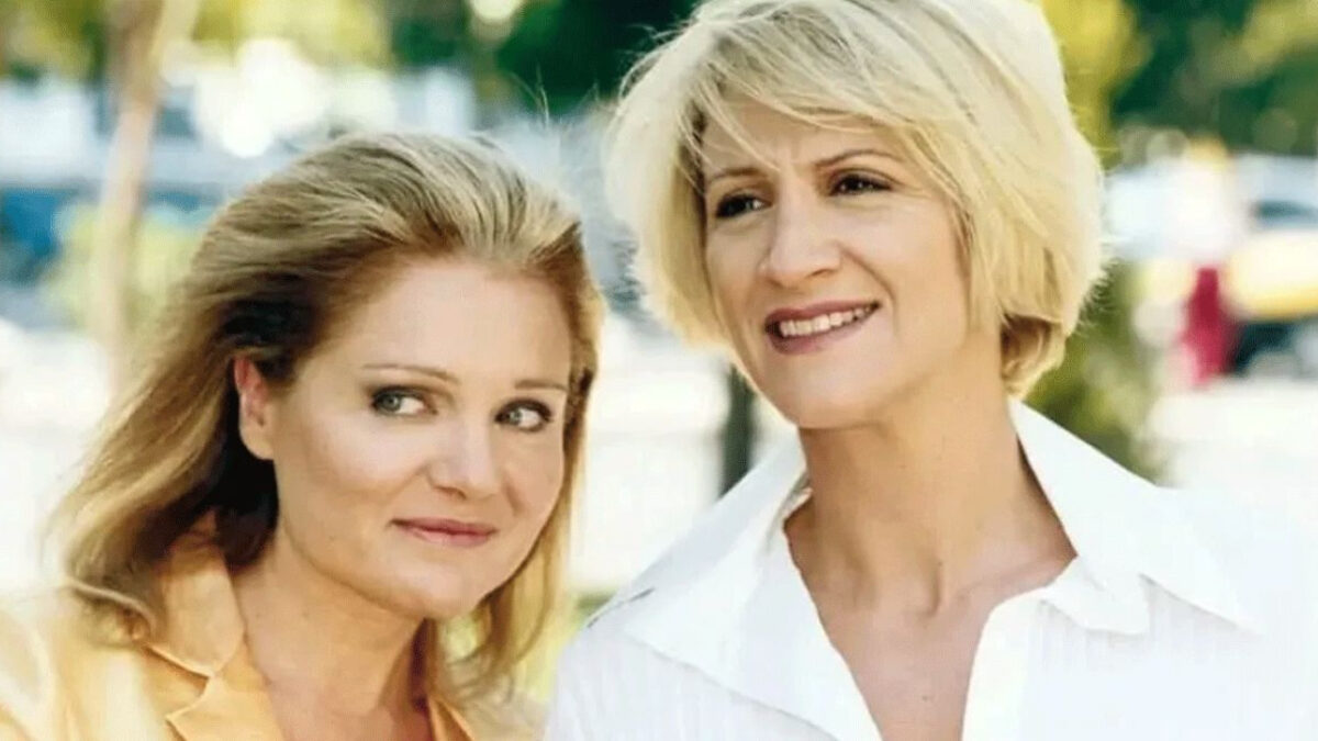 Ένας χρόνος από τον θάνατο της Καίτης Κωνσταντίνου - Το ξέσπασμα της Μαρίας Καβογιάννη όταν έμαθε ότι δε ζει πια