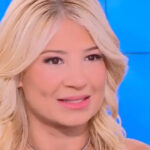 Η Φαίη Σκορδά επιβεβαίωσε on air τον γάμο της με τον Αλέξανδρο Αθανασιάδη