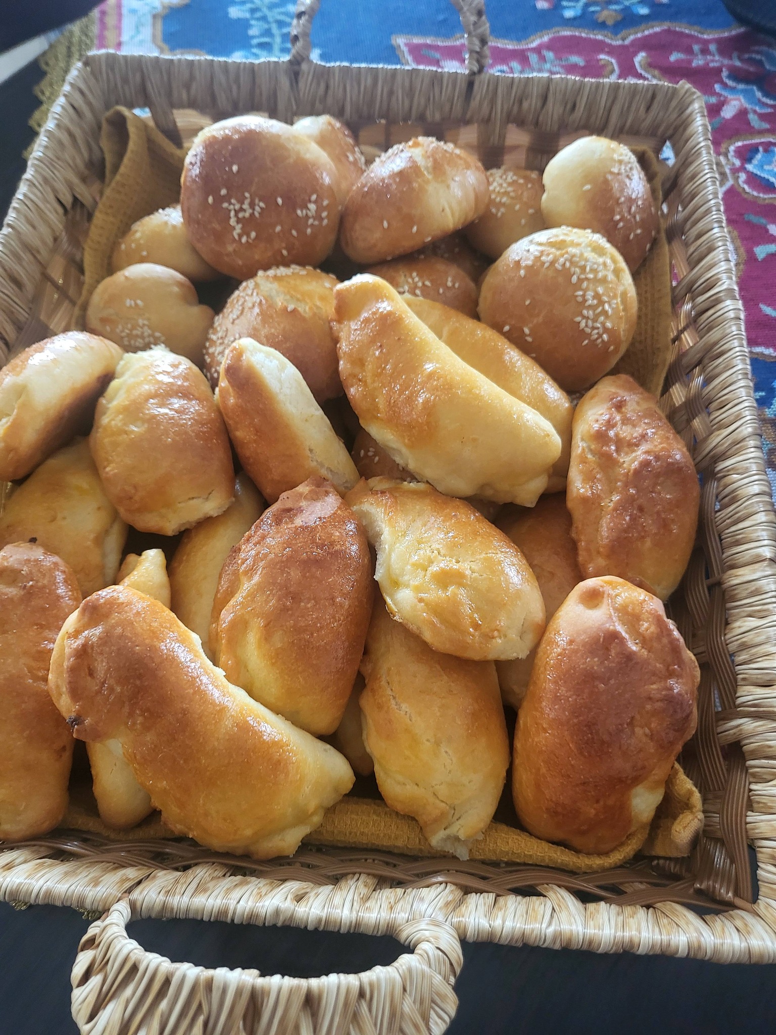 Φουσκωτά τυροπιτάκια της γιαγιάς για το κολατσιό στο σχολείο