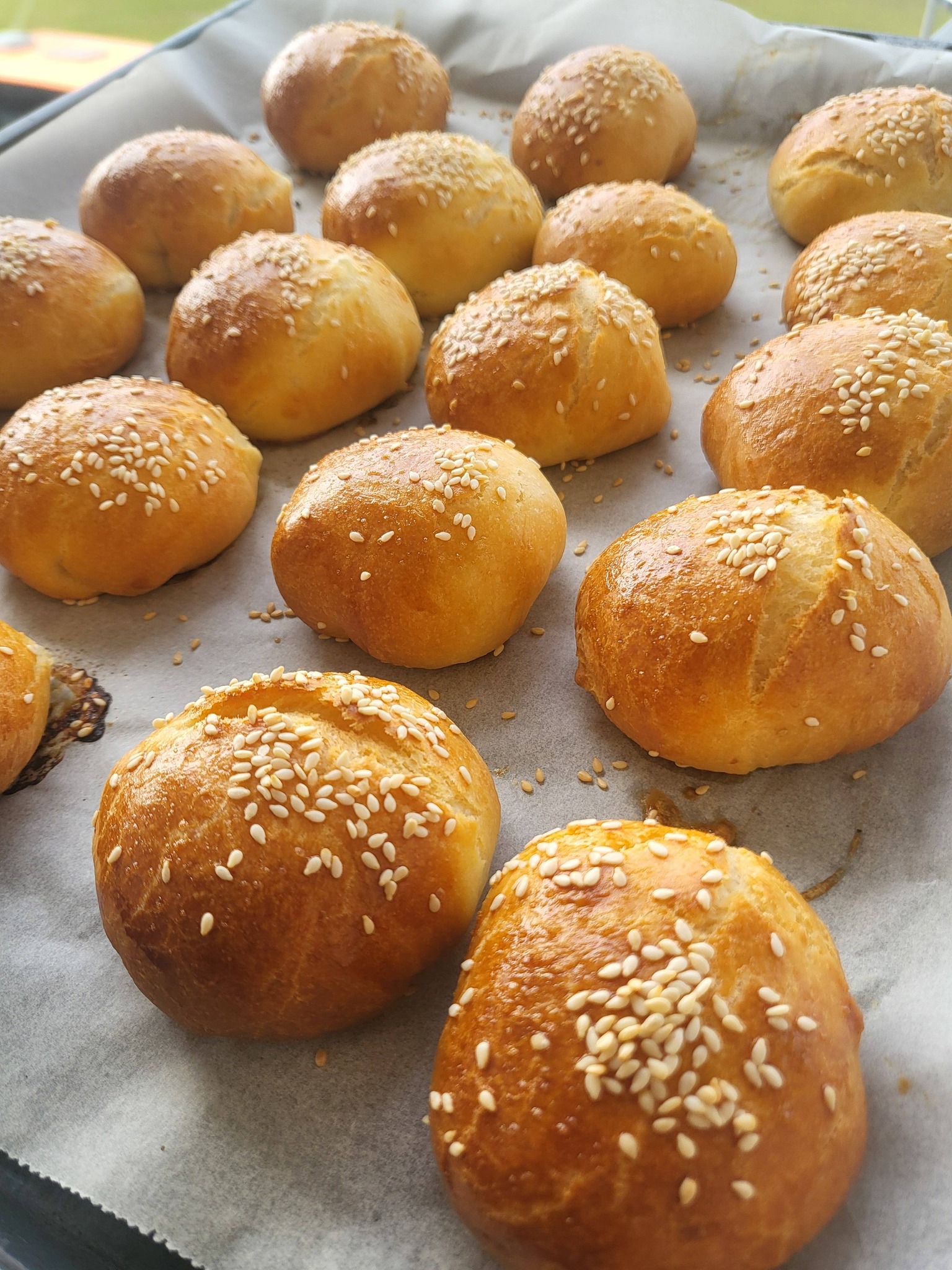 Φουσκωτά τυροπιτάκια της γιαγιάς για το κολατσιό στο σχολείο