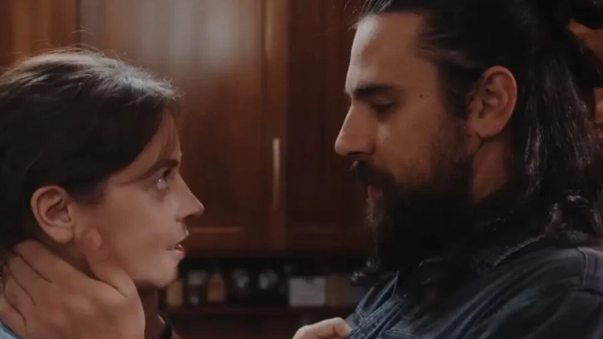 Η Γη της Ελιάς: Η Δάφνη ζει ένα μαρτύριο- Ο Παυλής την κλειδώνει σπίτι με το μωρό