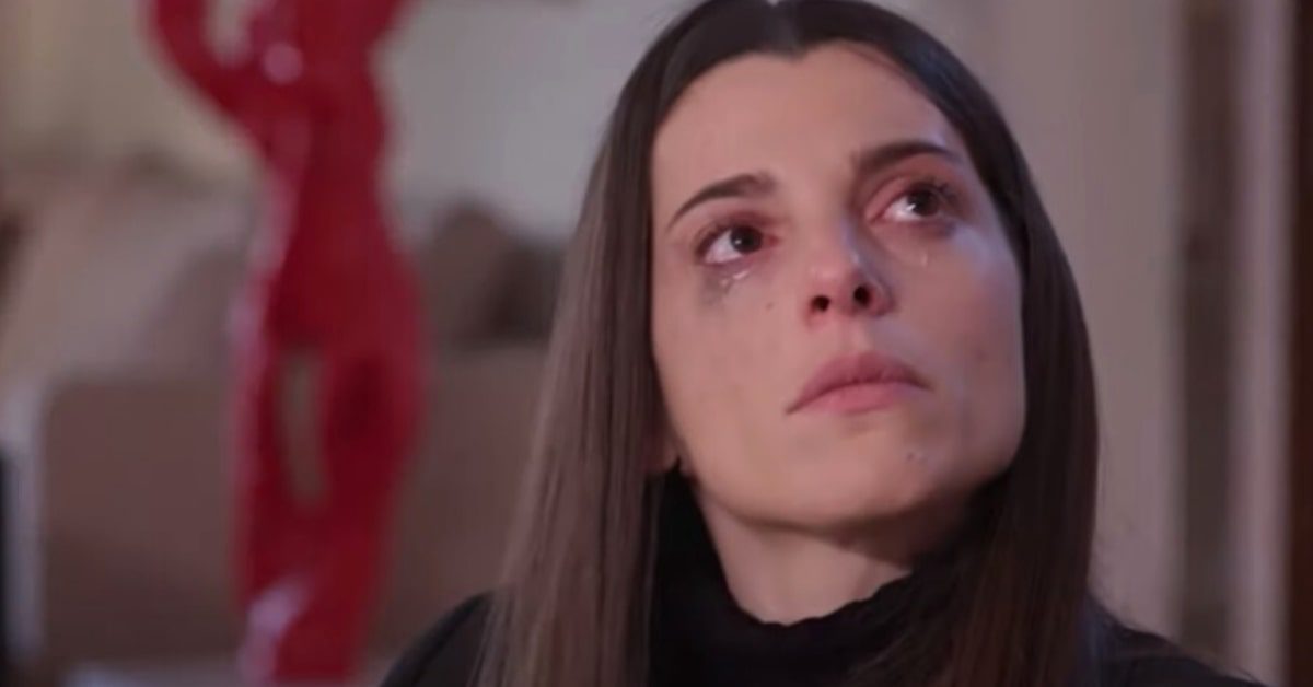 Η Γη της Ελιάς: Η Ισμήνη γεννά πρόωρα και η ζωή του παιδιού κρέμεται από μία κλωστή