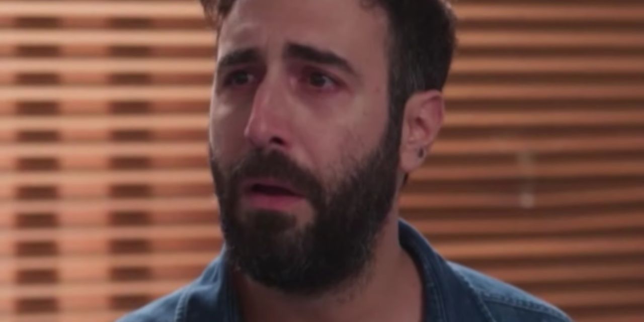 Η Γη της Ελιάς: Ο Πότης χωρίζει Αριάδνη - Κουράκο