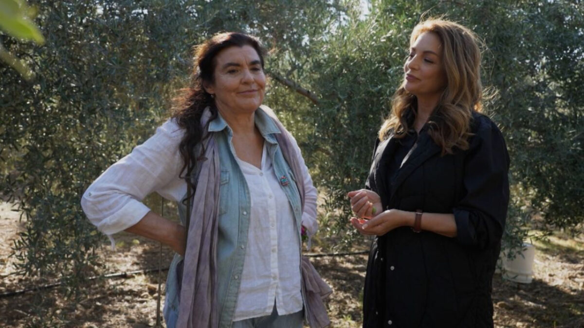 Η Γη της Ελιάς: Της κλέβει τον άντρα και σκοτώνονται