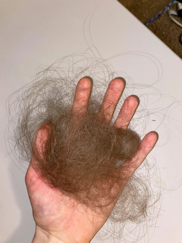 Γιατί τα μαλλιά μου γίνονται με το παραμικρό κόμπος και δε ξεμπερδεύονται εύκολα; Όλα τα κόλπα να το διορθώσεις