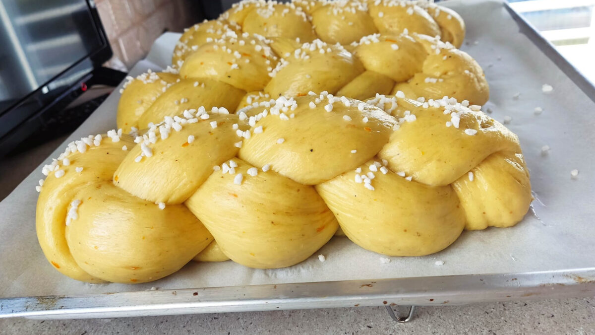 Η καλύτερη συνταγή για τσουρέκι για το 2026