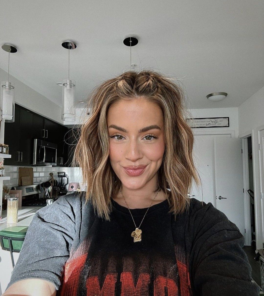 Καστανόξανθα καρέ μαλλιά: Το safe κούρεμα που ταιριάζει σε κάθε γυναίκα και θα σε ανανεώσει την Άνοιξη 2026