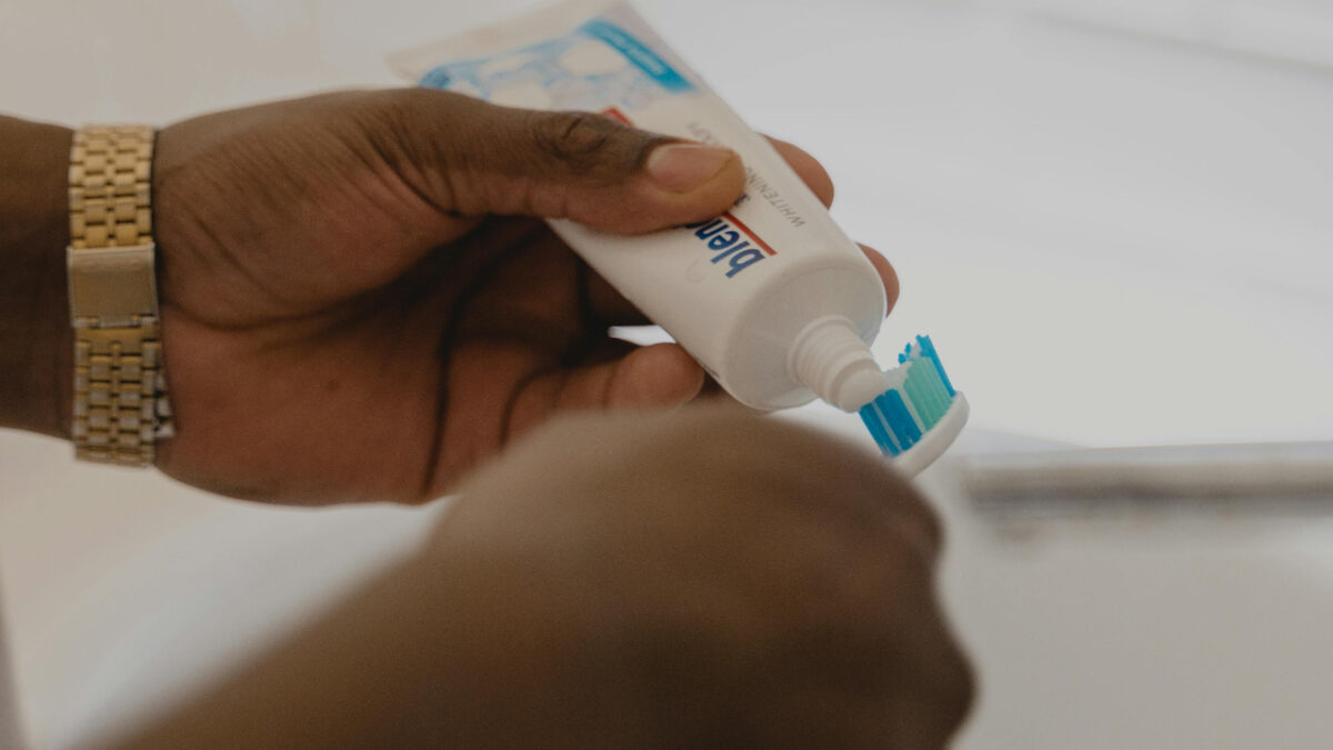 Η Κορεάτικη μέθοδος 3-3-3 για το βούρτσισμα των δοντιών που υπόσχεται λαμπερό χαμόγελο: Μύθος ή αλήθεια;