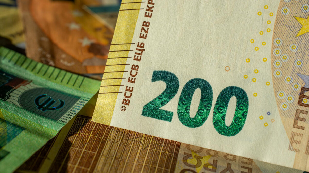 Ξεκινάει το νέο Voucher ΔΥΠΑ: Η διαδικασία για να πάρετε πρώτοι το επίδομα των 750 ευρώ