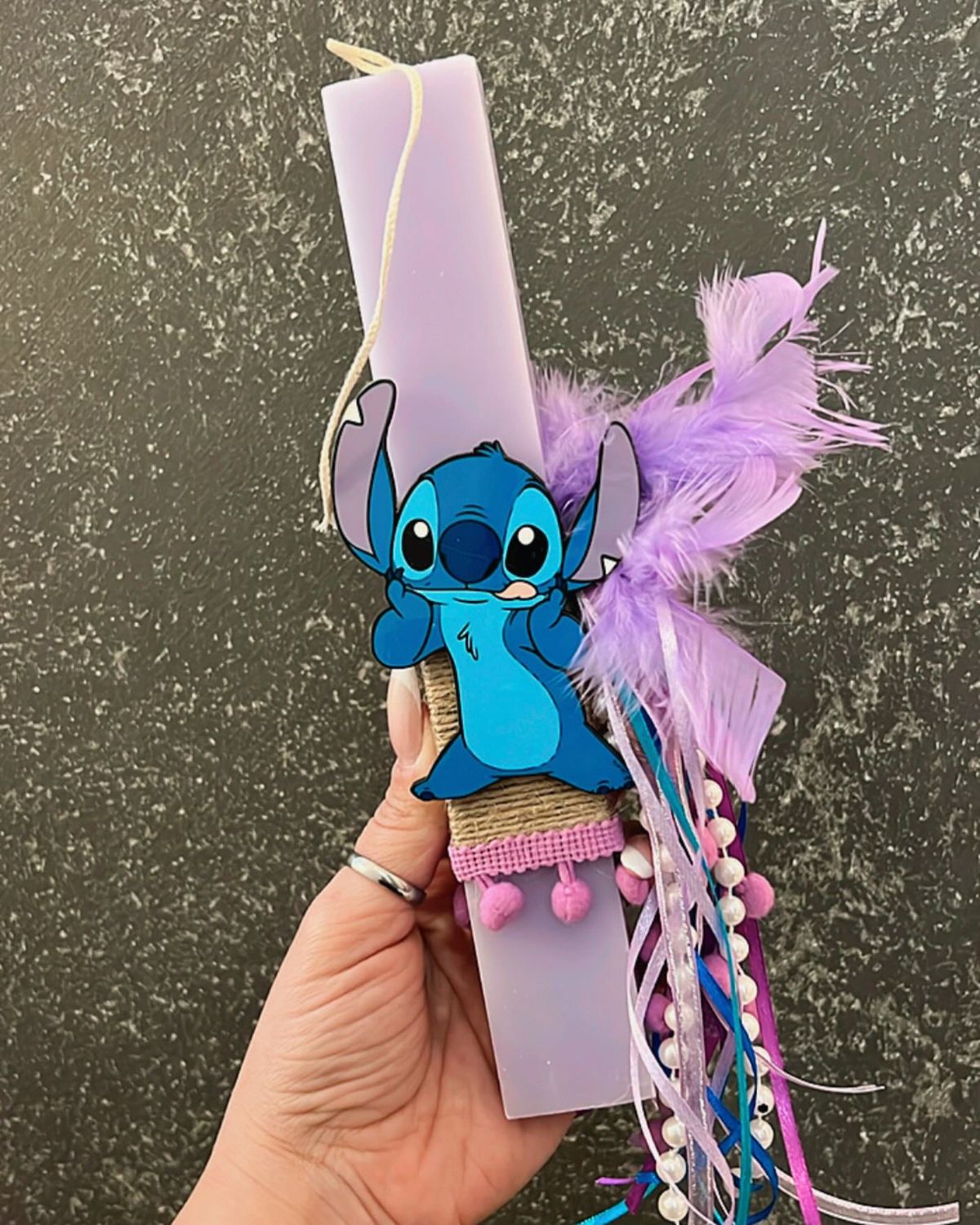 Λαμπάδες 2026: Τα πιο όμορφα σχέδια που θα ενθουσιάσουν τα παιδιά και μπορείς να τις φτιάξεις από το σπίτι