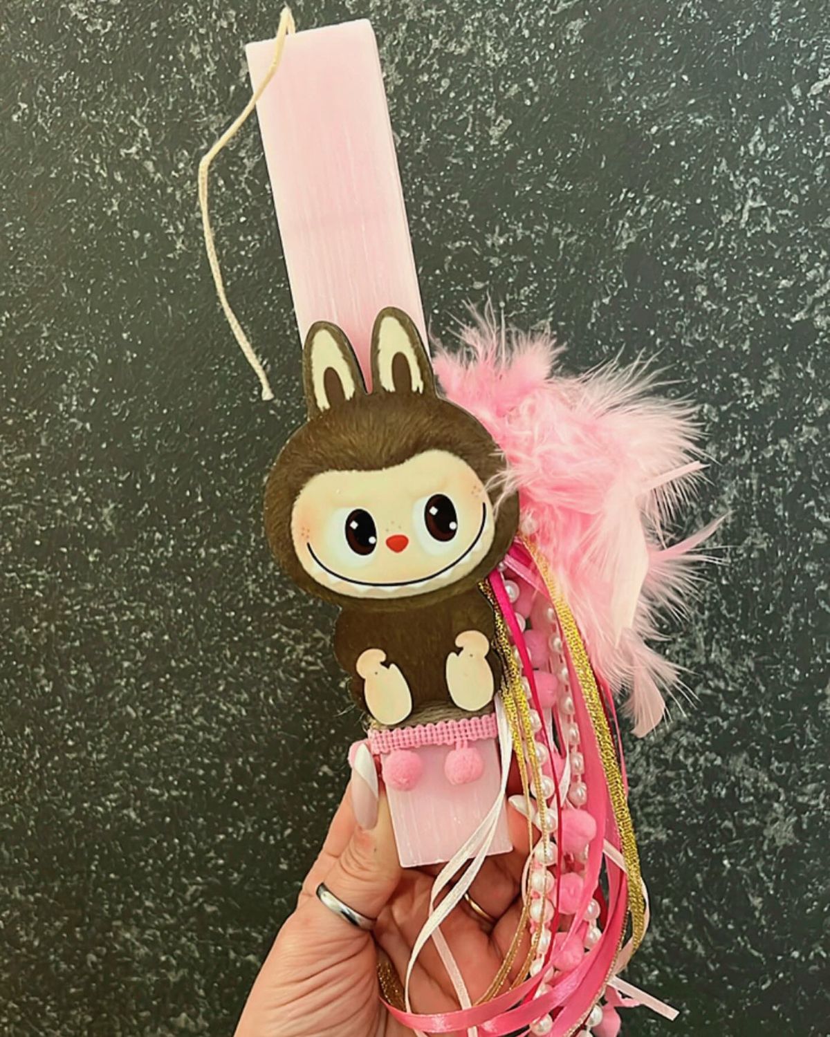 Λαμπάδες 2026: Τα πιο όμορφα σχέδια που θα ενθουσιάσουν τα παιδιά και μπορείς να τις φτιάξεις από το σπίτι