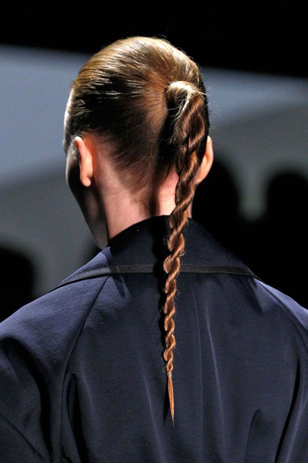 Μαλλιά Απριλίου 2026: Τα πιο μοντέρνα και εύκολα χτενίσματα και κουρέματα για το Πάσχα