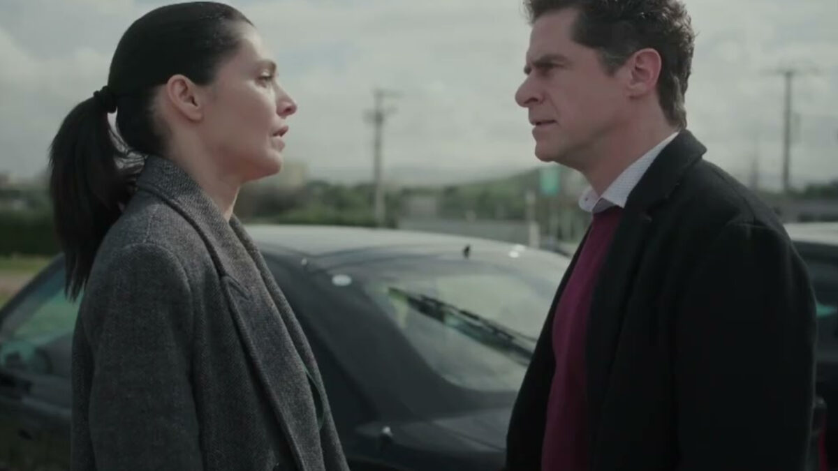 Μια νύχτα μόνο: Αρέτη και Σταύρος βγαινουν ραντεβού-  Ο Οδυσσέας αποφυλακίζεται και τους βλέπει μαζί